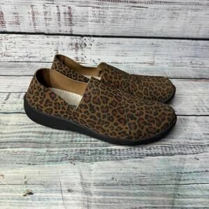 Clarks Cloudsteppers Sillian Brown Leopard Loafers Shoe Size 8